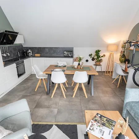 Apartmán Hello Holidays Residenz - Pedelec - Penthouse - Sauna - Parkplatz *