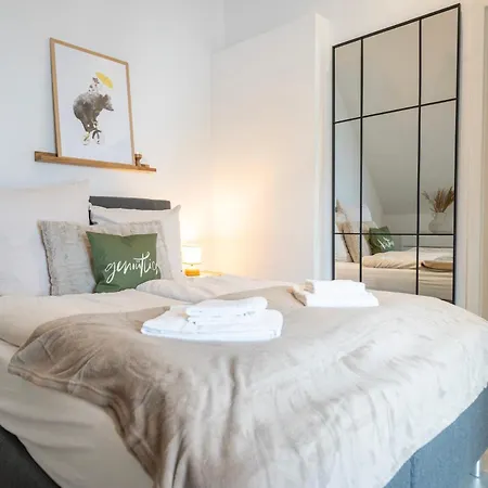 Hello Holidays Residenz - Pedelec - Penthouse - Sauna - Parkplatz * Bad Zwischenahn