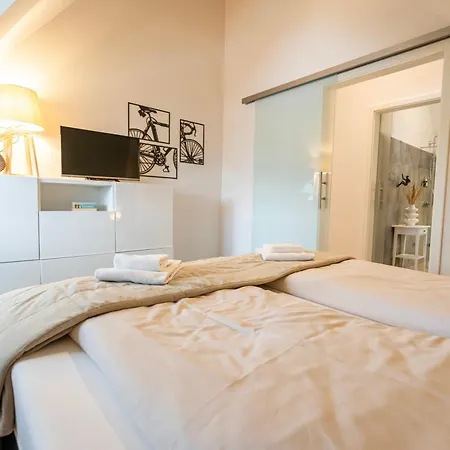 Hello Holidays Residenz - Pedelec - Penthouse - Sauna - Parkplatz * Bad Zwischenahn